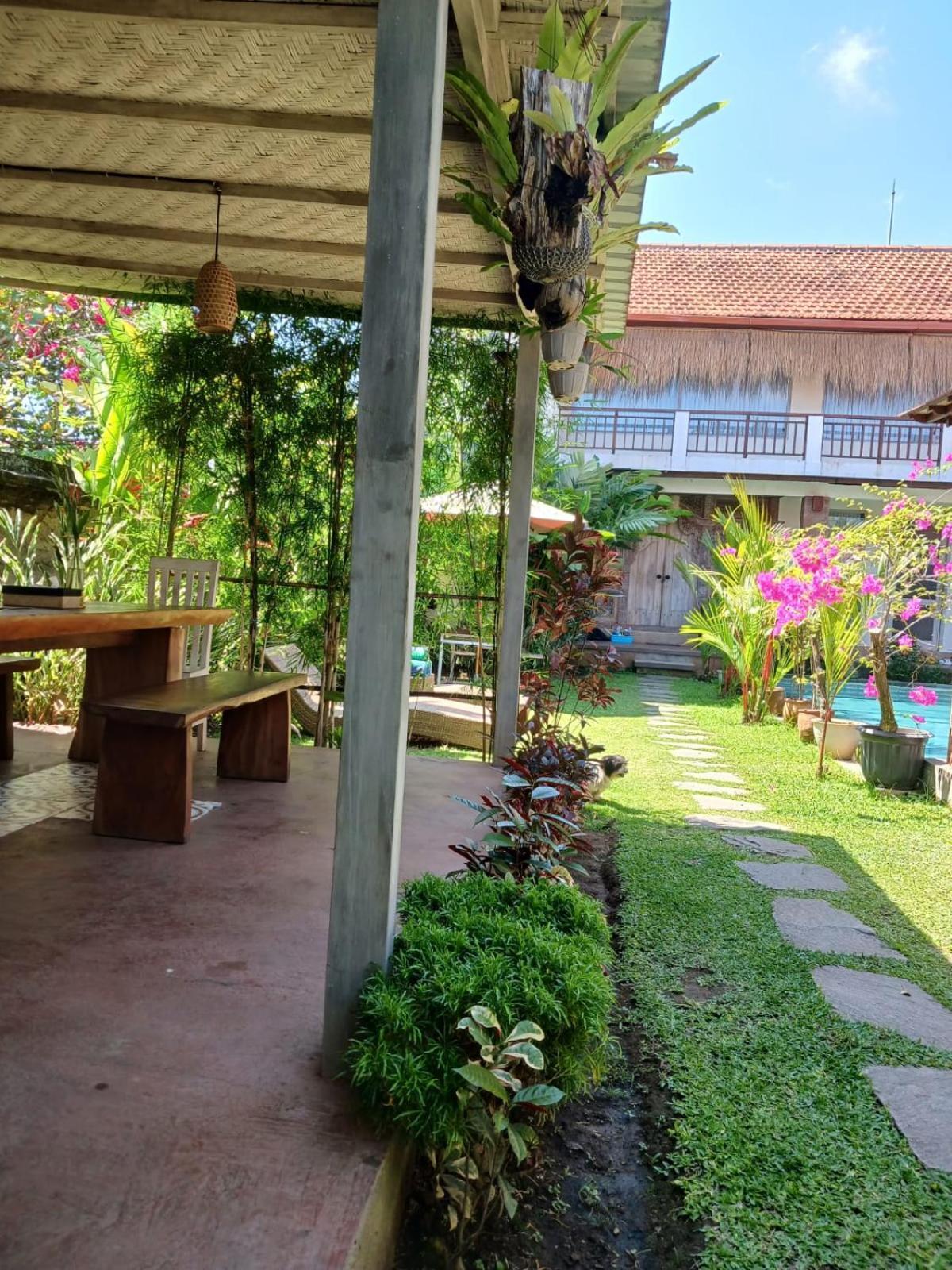 Semaya Homestay Убуд Экстерьер фото